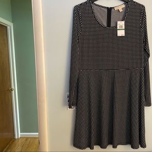 Michael Kors long sleeved navy blue and white dress size L